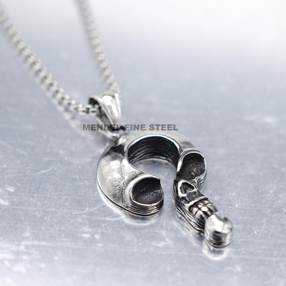 MENDEL Stainless Steel Cool Mens Boys Womens Fun Gothic Skull Pendant Necklace
