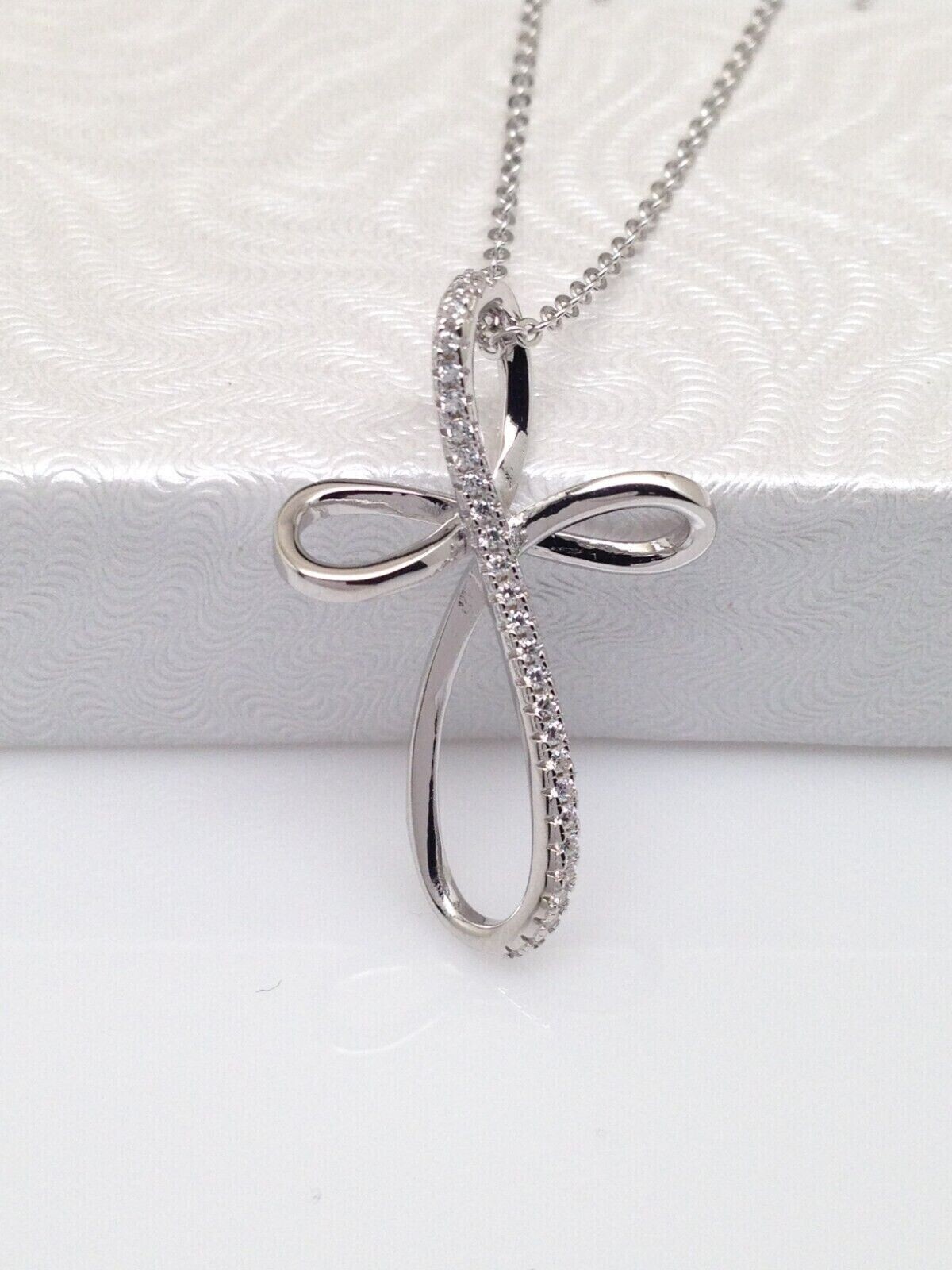 925 Sterling Silver Cz Infinity Cross Pendant Necklace Womens 28mm(1.1″) 16-18″