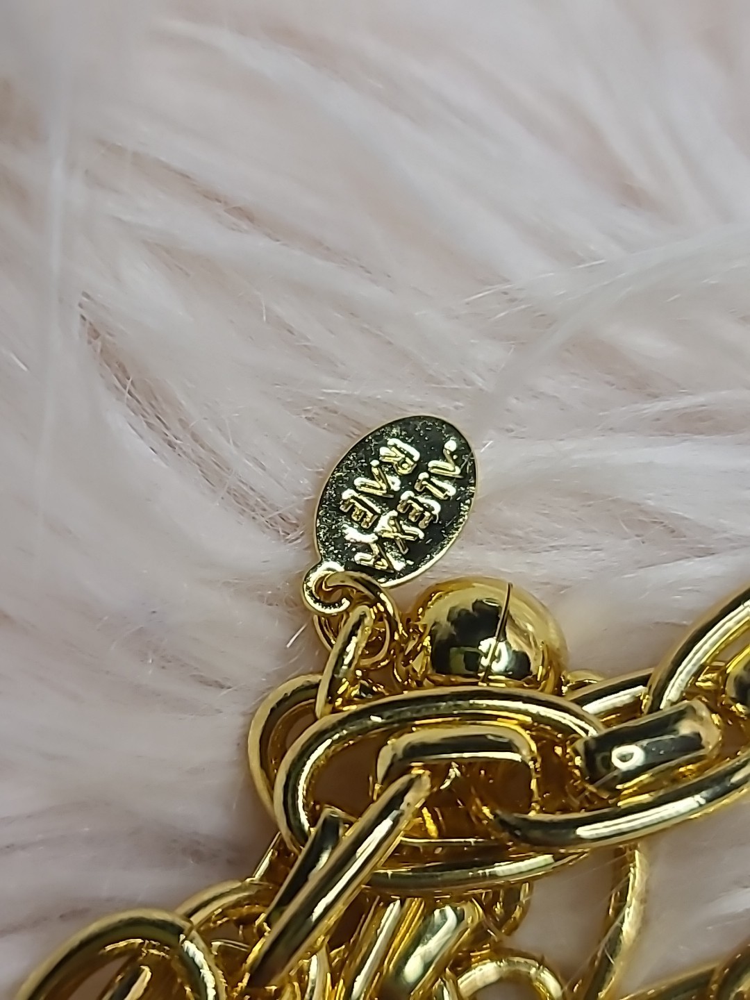 Necklace designer Bar Gold Chain Alexa Rae Fantasy Island Melania Clara 16″ BIG