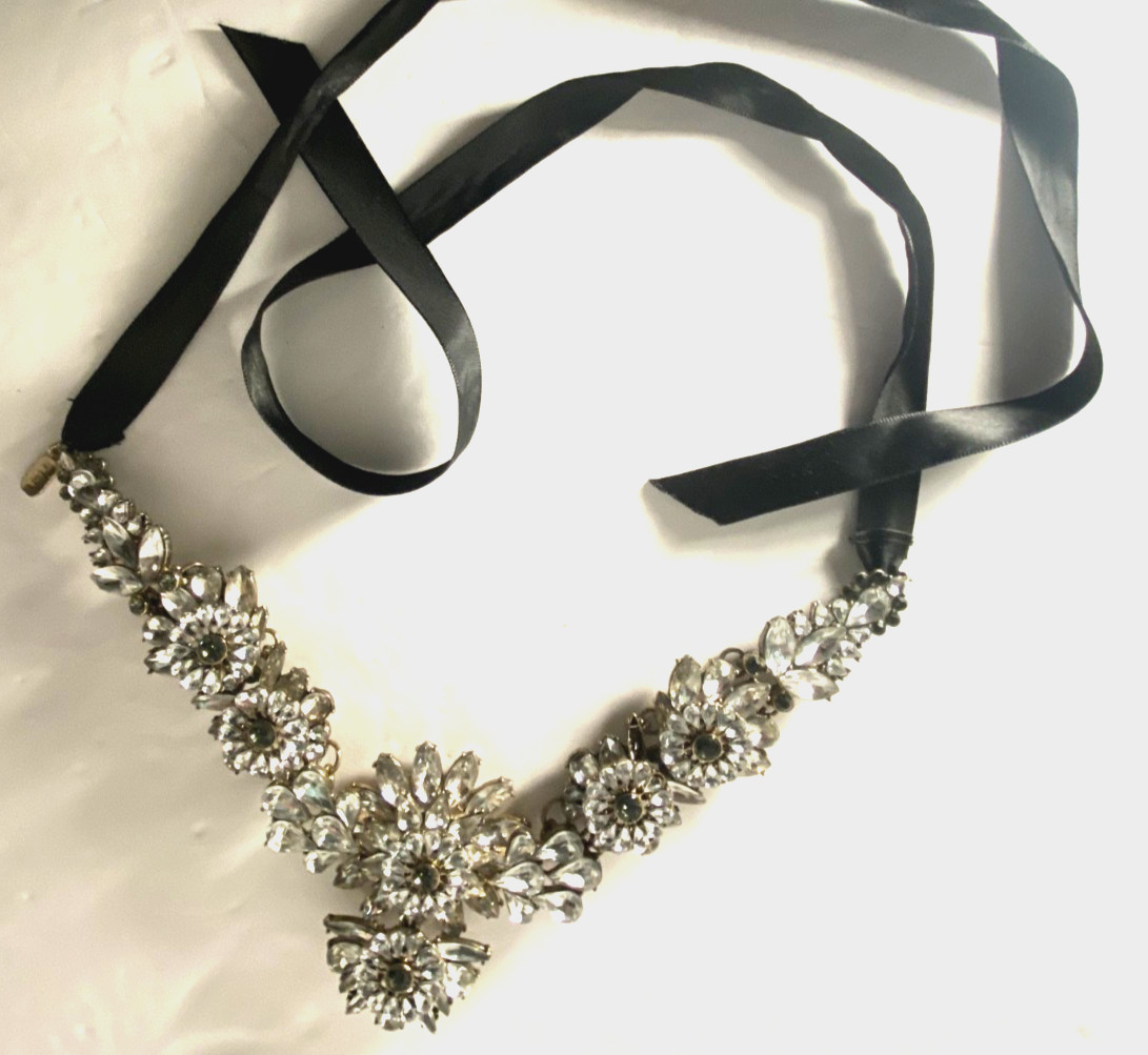 Rhinestone Pave Chunk Statement Snow Star Necklace Ribbon Tie for any legnth