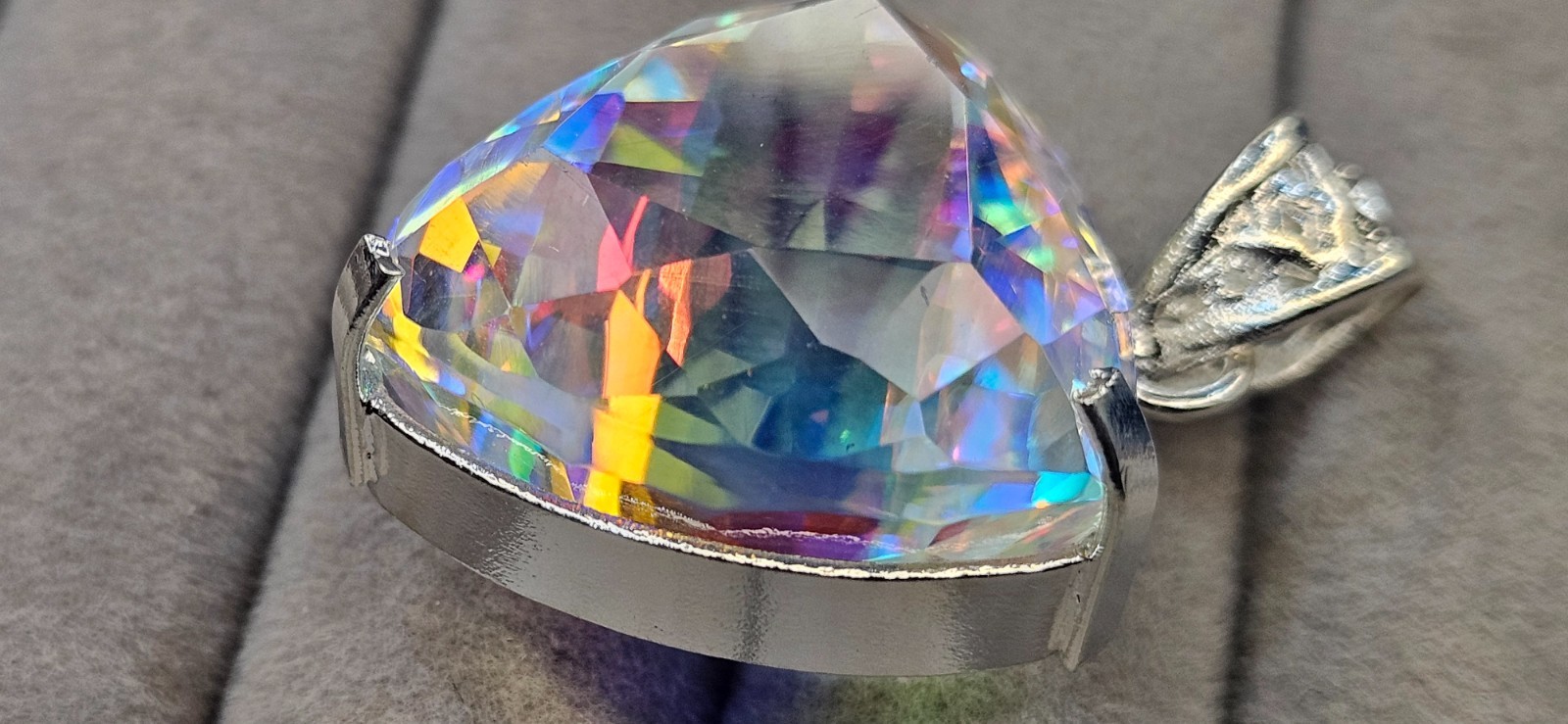 Certified Lab created Bi-Color A++Mystic Topaz Trillion 88-90 Ct Pendant Locket