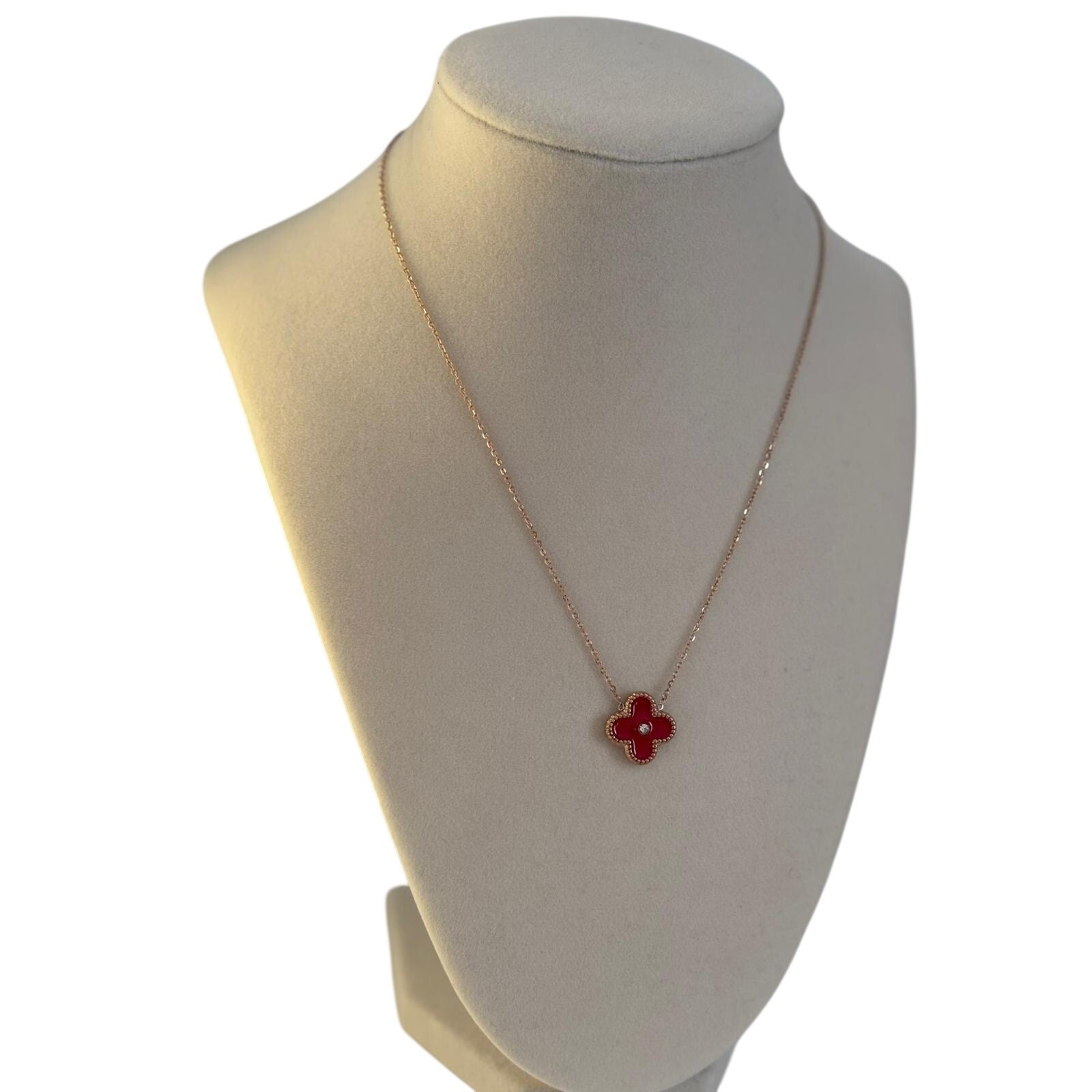 Red Clover Necklace Gold Stainless Steel Flower Pendant Minimalist Gift