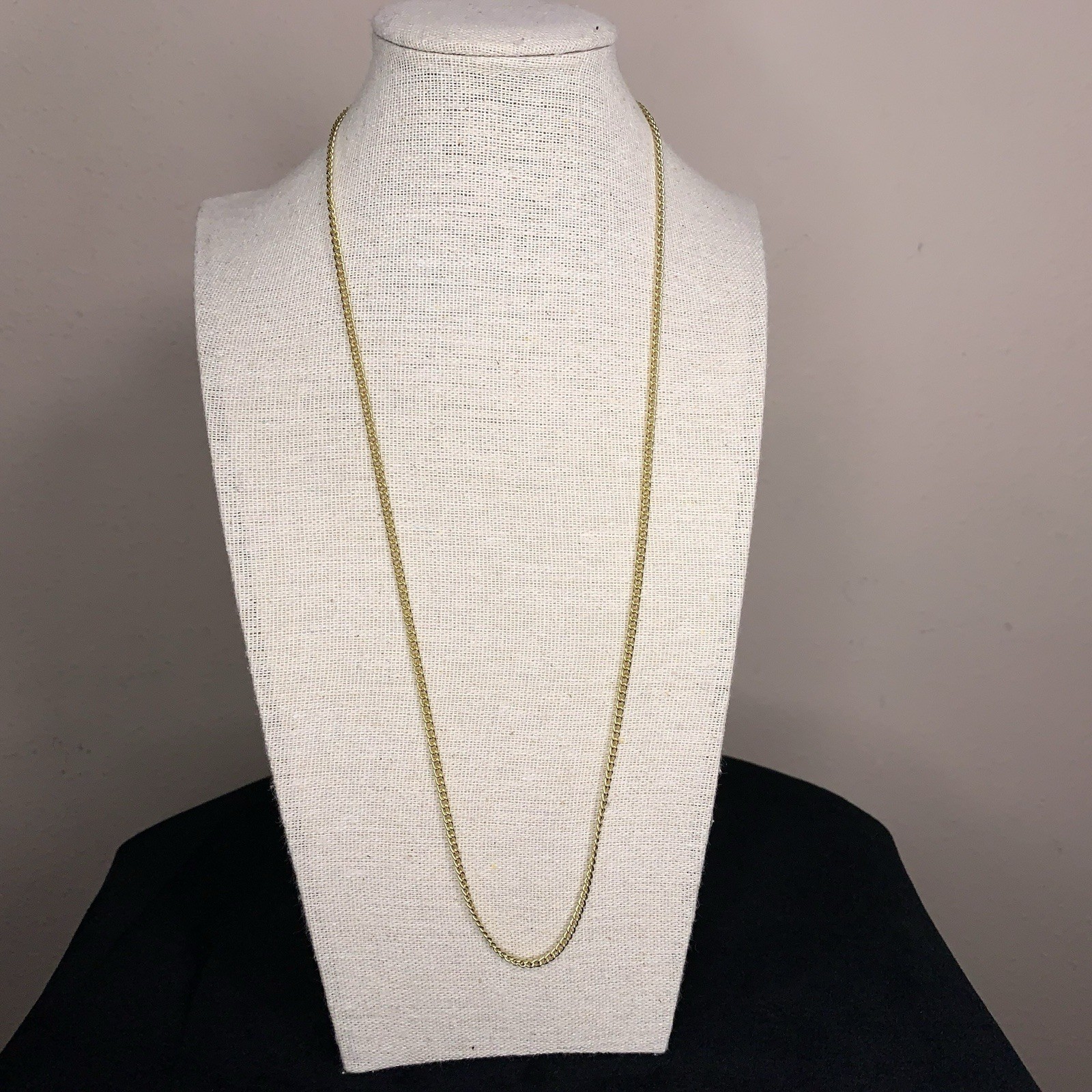 Gold Tone 24” Length Chain Style Necklace Adult Unisex Classic Retro