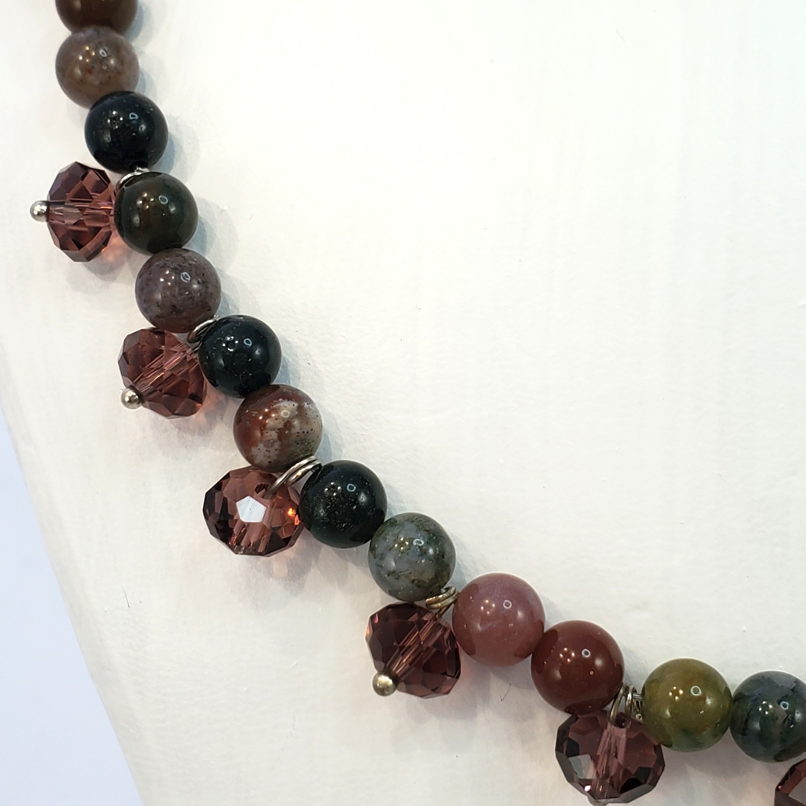 Semiprecious STONE and Dangly Glass Bead Necklace Silver Tone 18″ to 20.5″