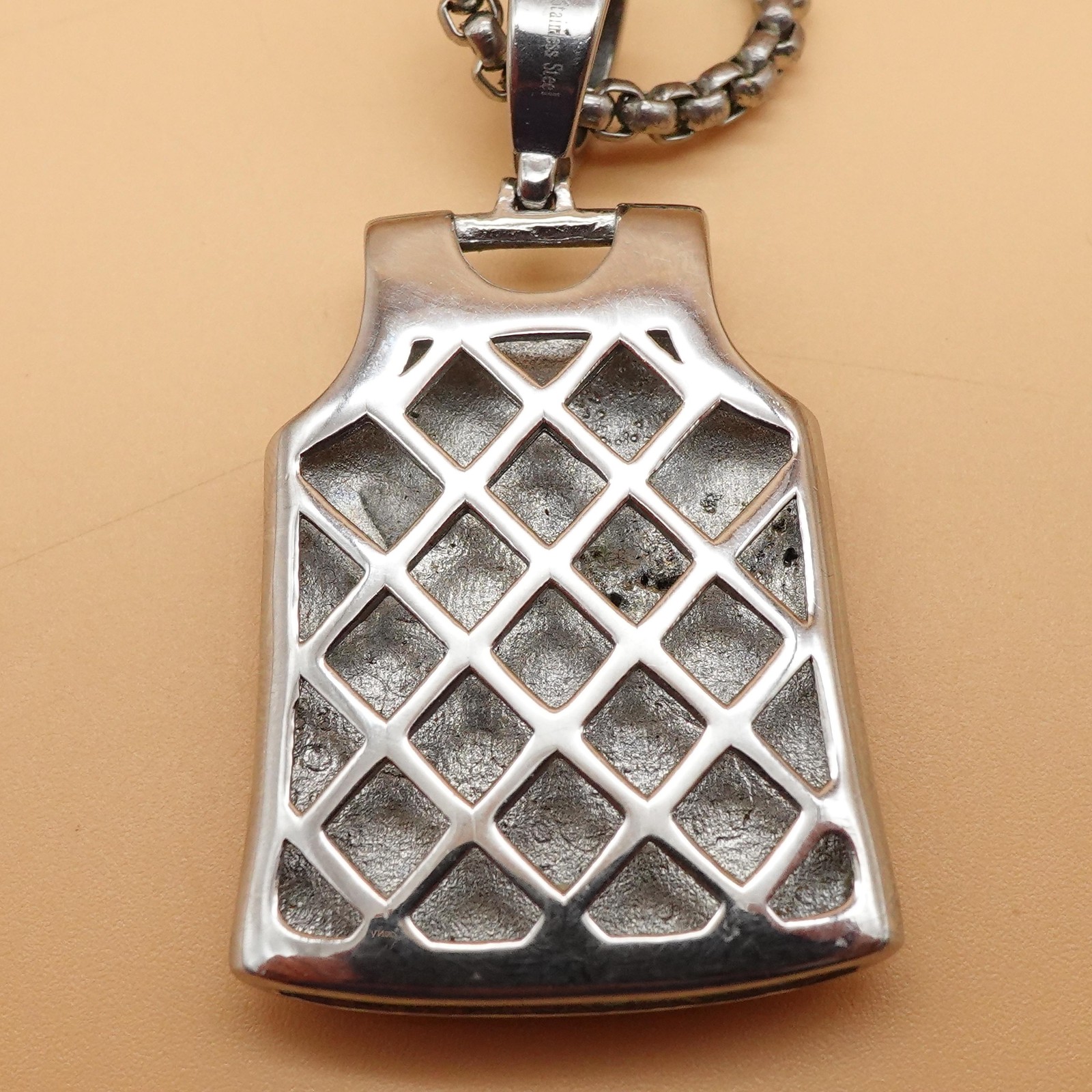 Bryant 24 Jersey Pendant Necklace Silver Tone Chain Sports Statement Jewelry