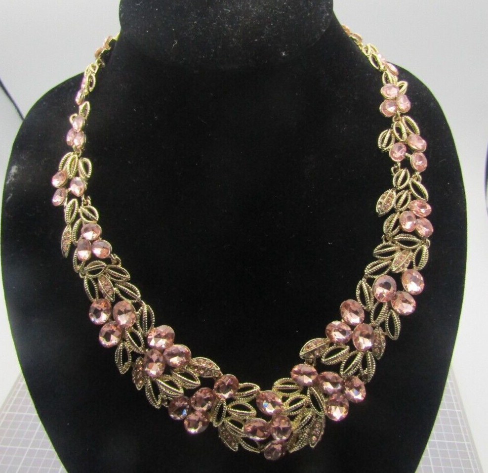 17″ STATEMENT NECKLACE AND EARRING SET GOLD TONE & PINK CRYSTALS NWOT w box