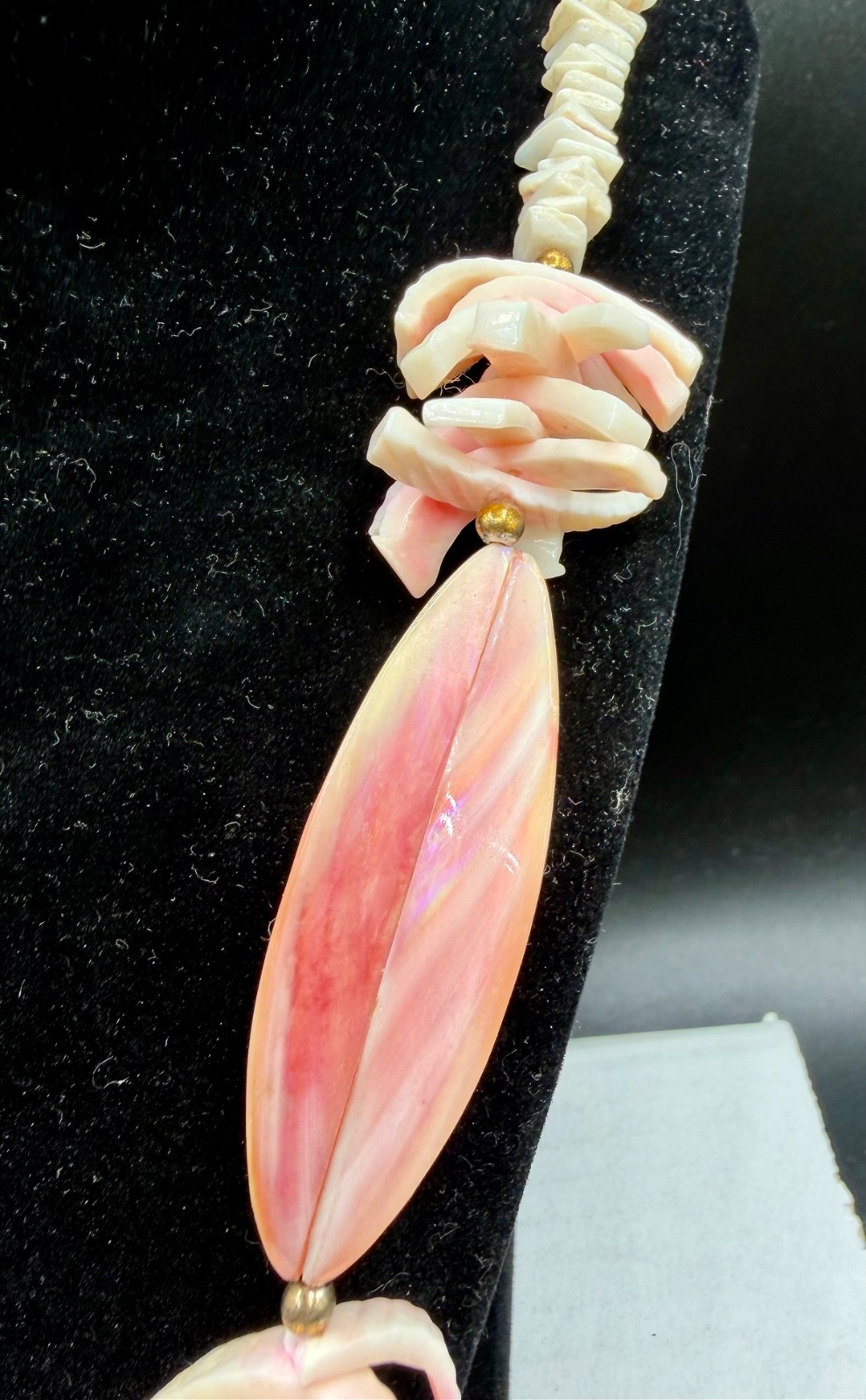 Vintage Pink Queen Conch Shell Statement Necklace Chunky Boho Heishi 1970s 26″
