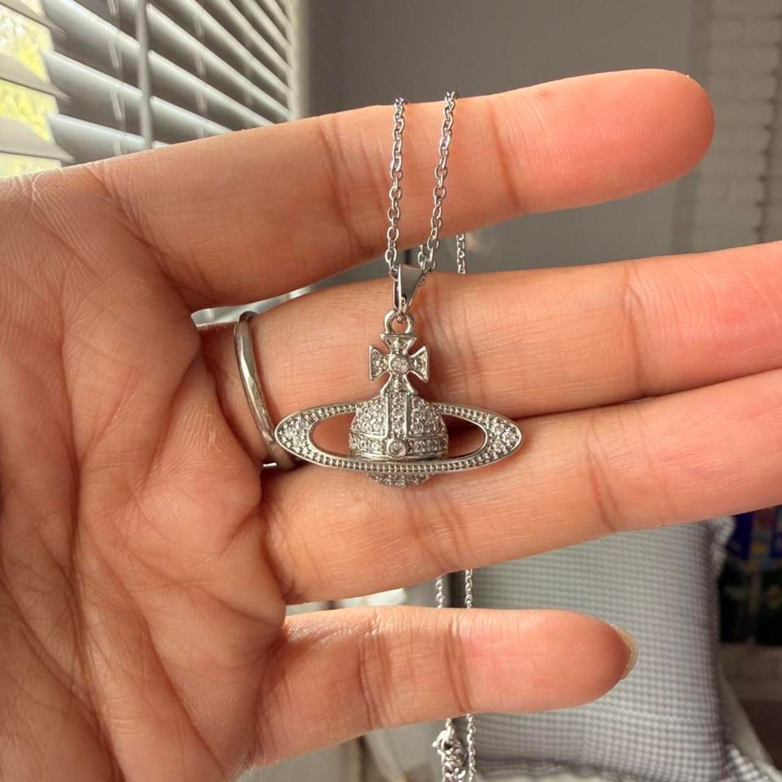 Sparkly Saturn Planet Pendant Choker Necklace