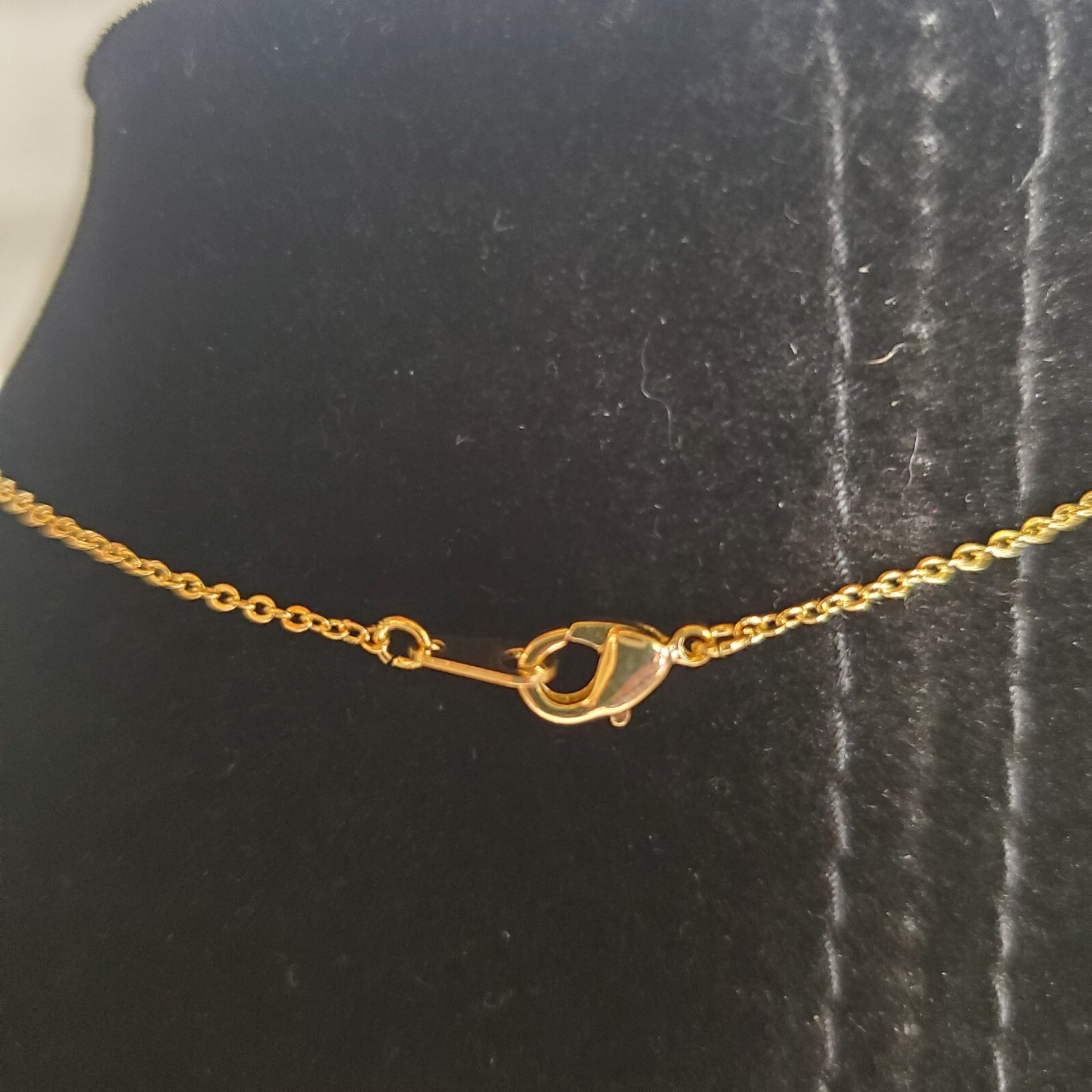 United Kingdom UK 2 New Pence Hand Cut Coin Pendant Gold Plated Necklace