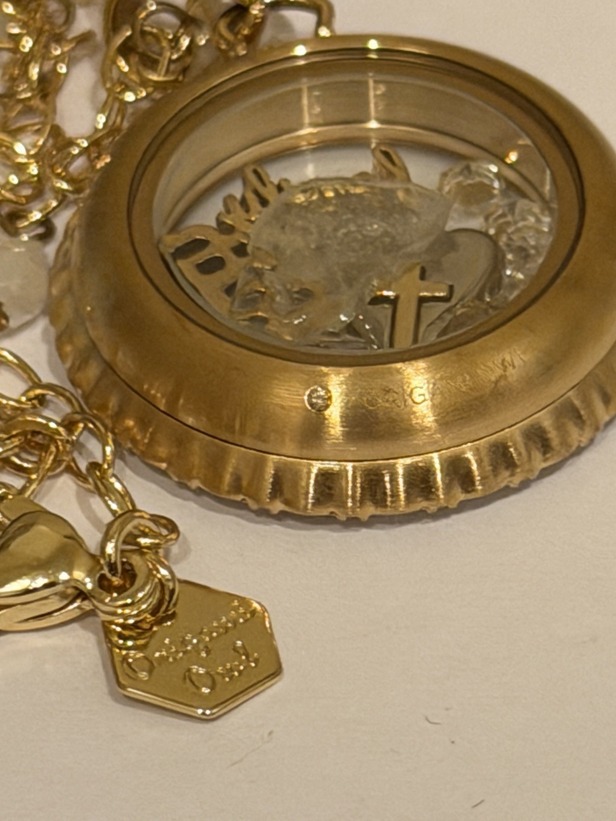 Origami Owl Medium Cream Opal Locket Set