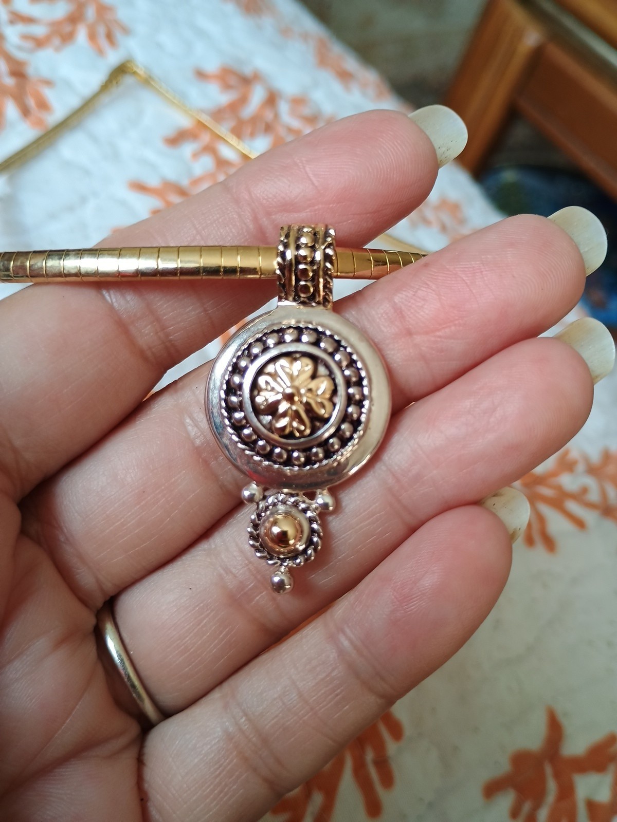 Vintage Roman Signed Etruscan Gold Toned Omega Choker Necklace 15″