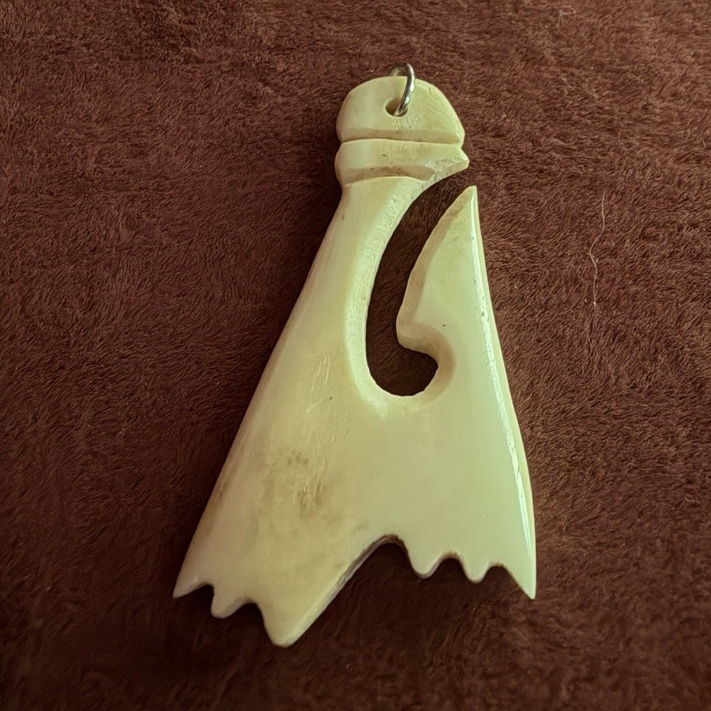 Māori Bison Bone Animal Charm Pendant, Carved, Top Hole, Undated Era- Vintage