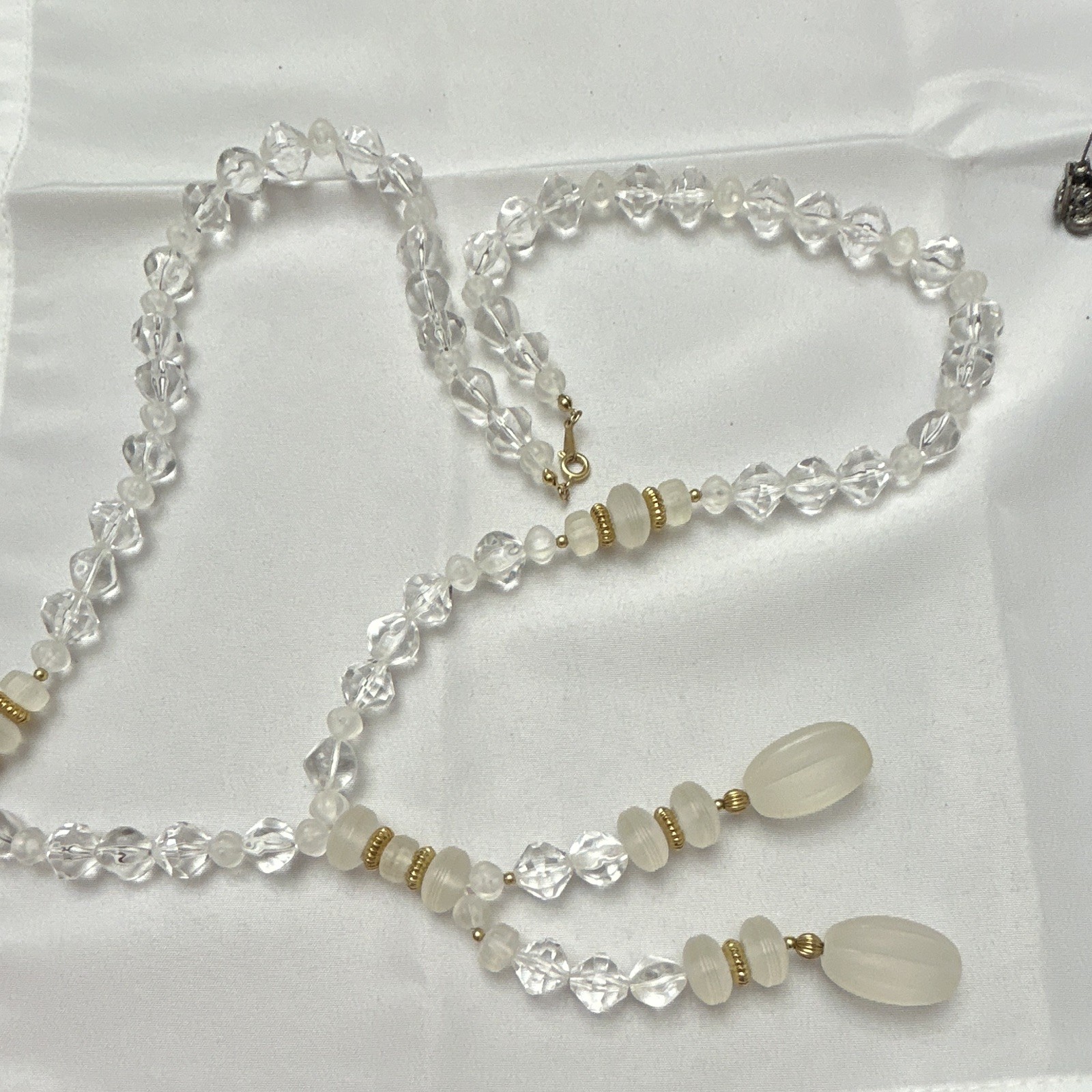 Clear & White Round Glass Beaded Necklace, Ball/Bead Chain, Spring Ring