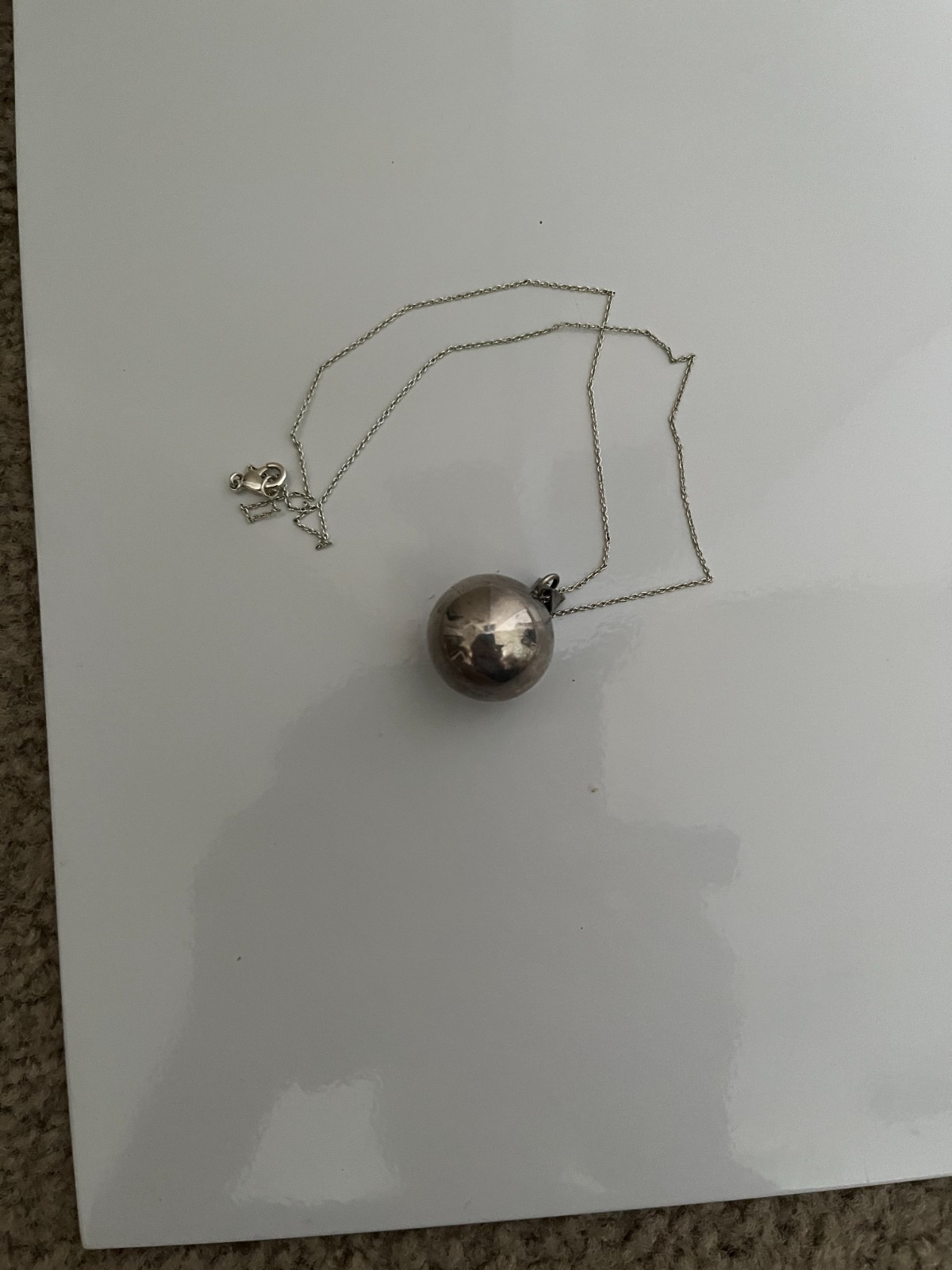 SILVER TONE HARMONY BALL NECKLACE ANGEL CALLER CHIME PENDANT 18″ CHAIN UNMARKED