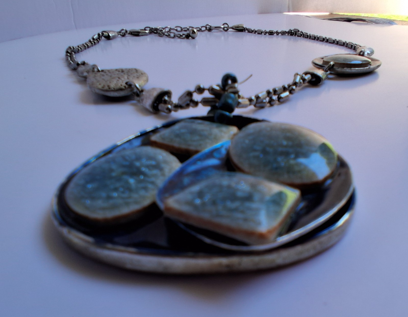 Modern Silver Tone Blue Glitter Stone Geometric Pendant Statement Necklace