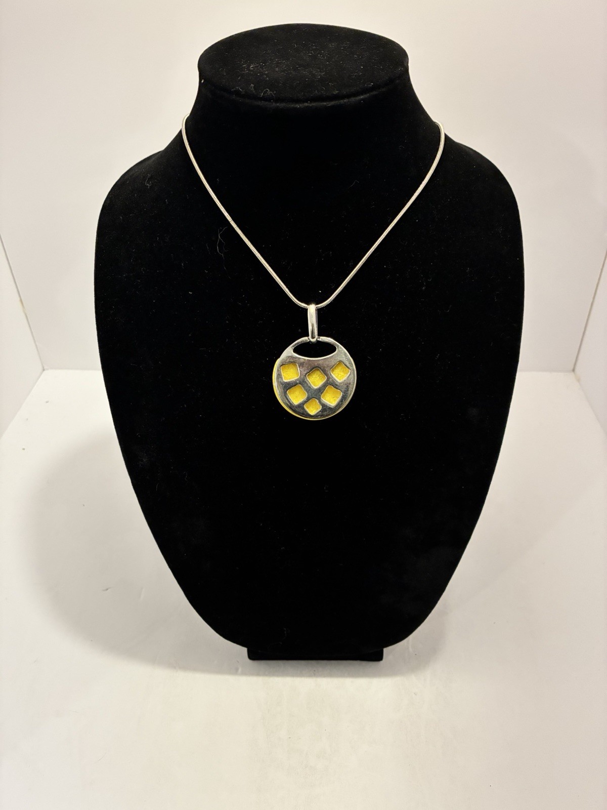 Modernist Yellow Crackle Resin Pendant Necklace Long 30″ Silver Tone Snake Chain