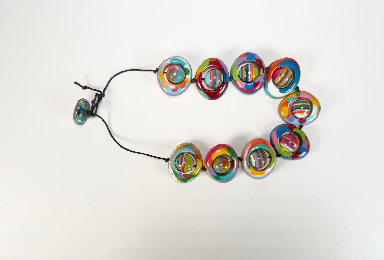 Jackie Brazil “Saturn” Kandinsky Disc & Ball On String Short 50cm Necklace