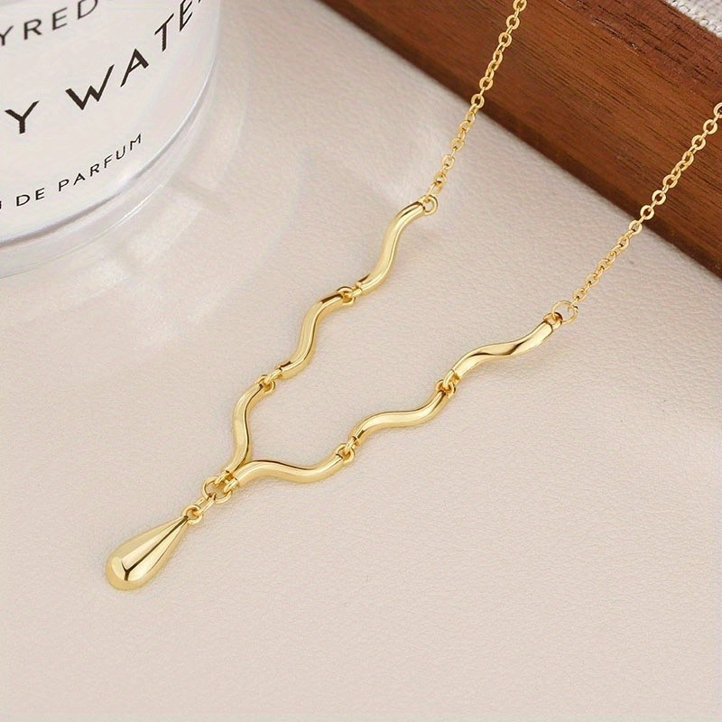 Women’s Irregular Ripple Teardrop Necklace Fashion Pendant Necklace Copper