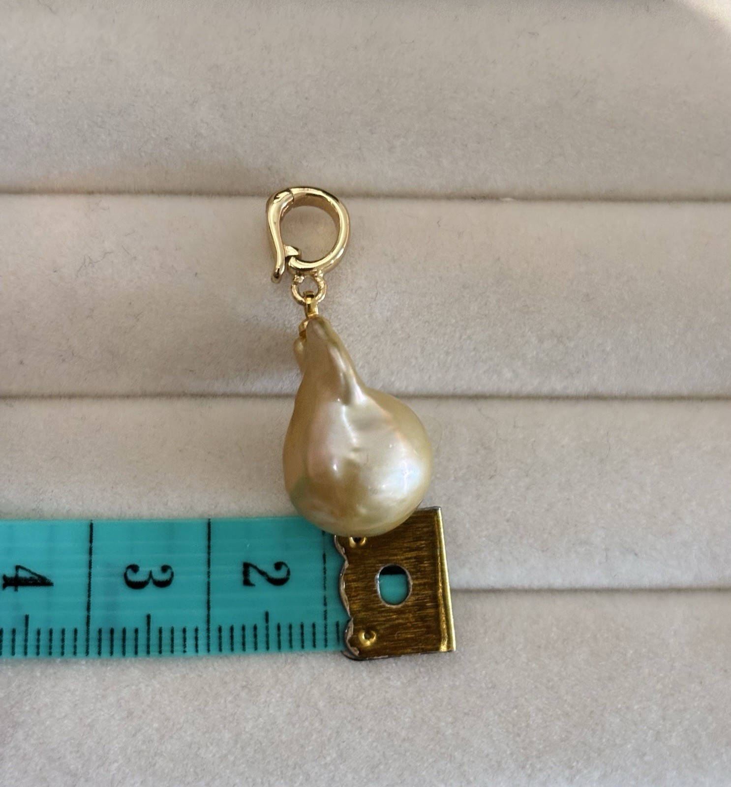 Warm Golden Baroque Pearl Pendant | Fully Openable Gold Plated Clasp | Charm