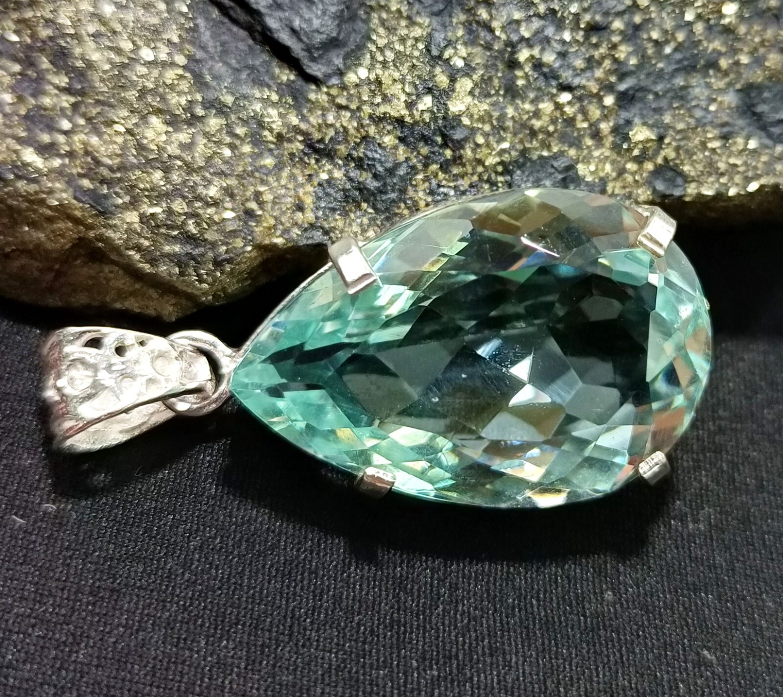 Natural 60.20 Ct Brazilian Pear Cut AQUAMARINE Topaz Pendant 925 Silver Gemstone