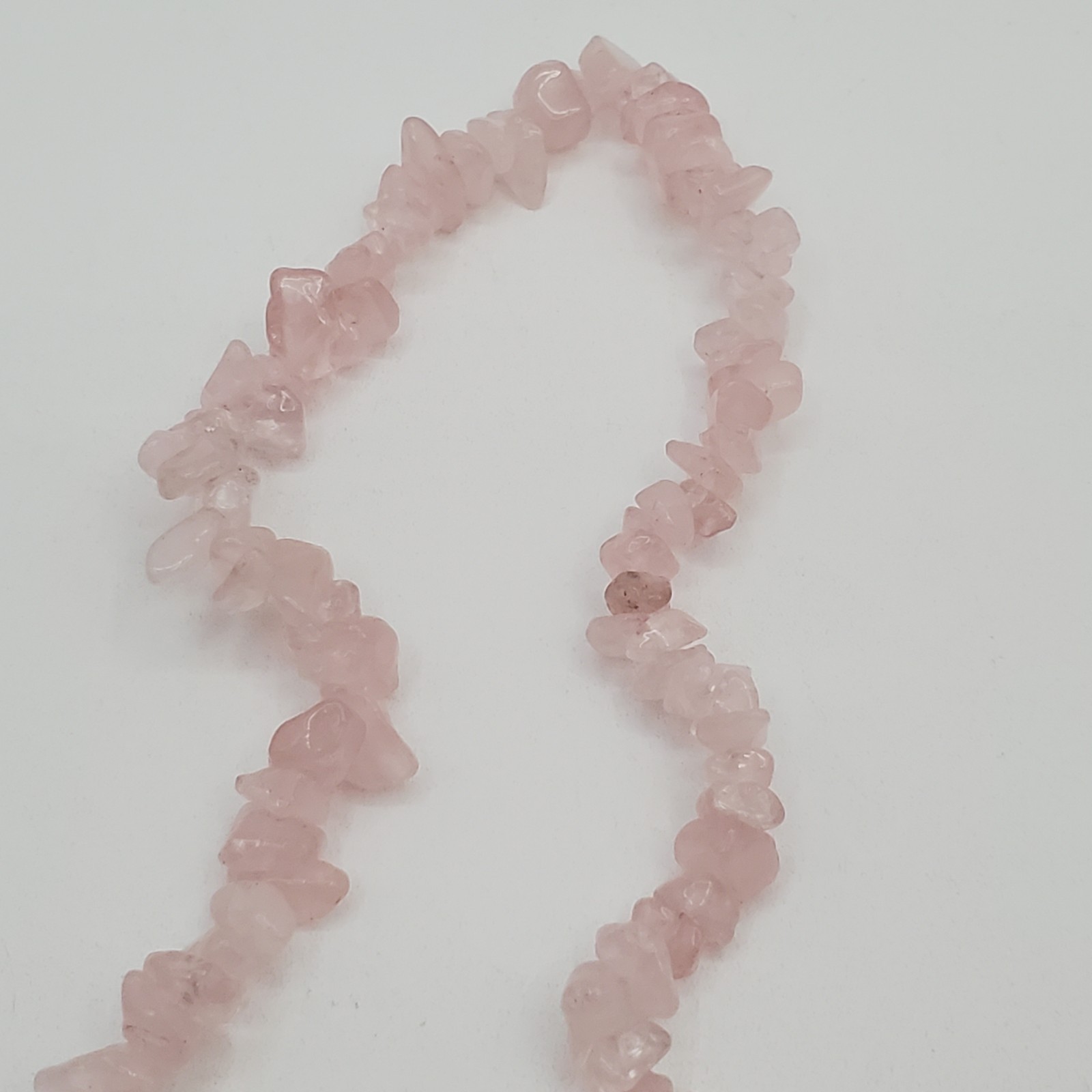 Rose Quartz Gemstone Chip Bead Necklace 23in Pale Pink Stones Magnetic Clasp VTG