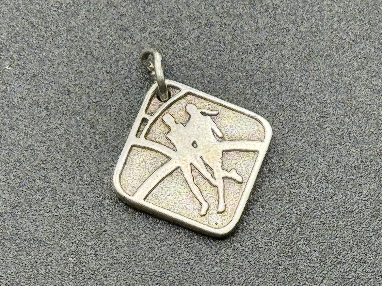 Tiffany & Co. Sterling Silver 925 Pendant Nike Women’s Marathon SF 2007