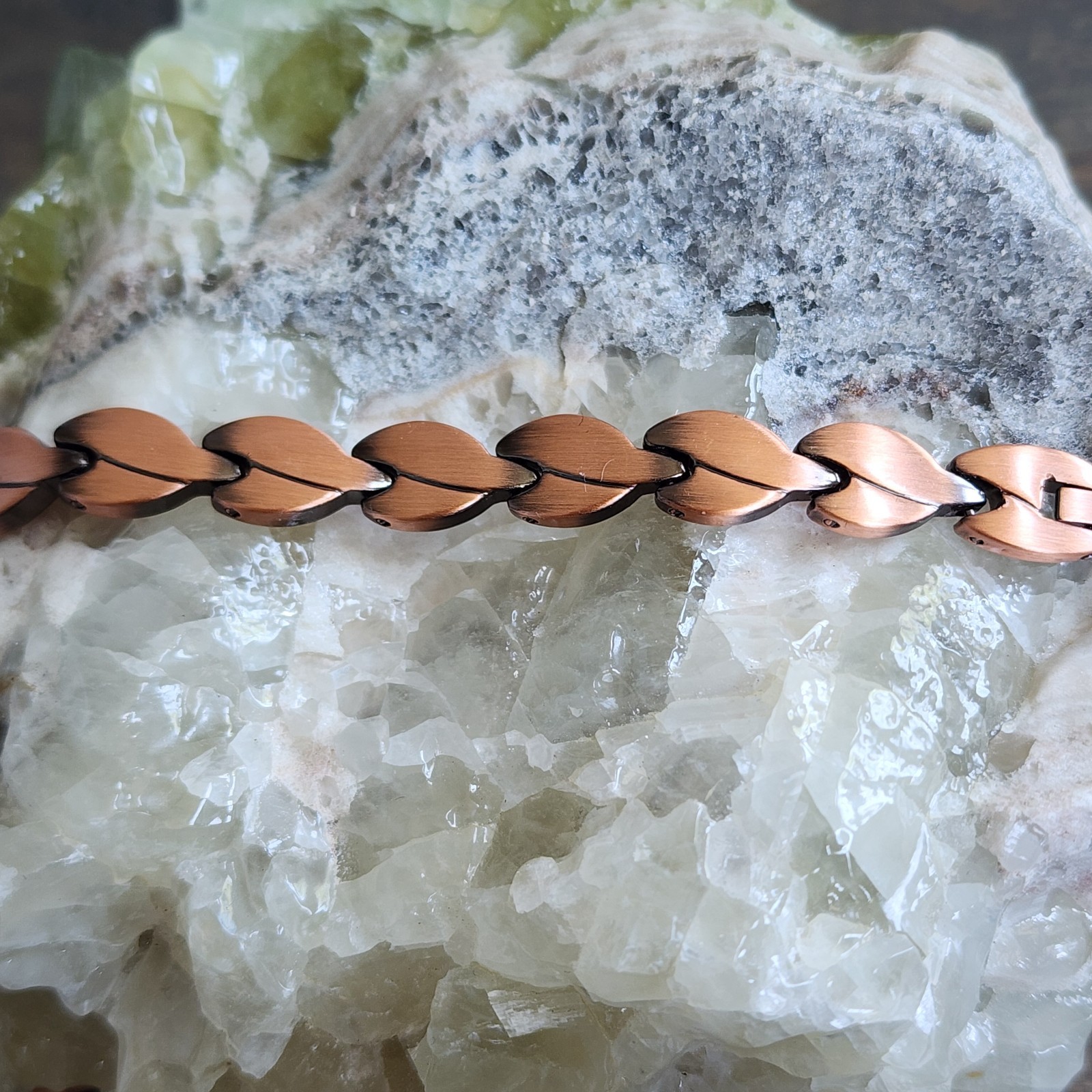 Copper Magnetic Necklace – 45 Magnets, 53 cm Therapy Necklace, Wellness Jewelry