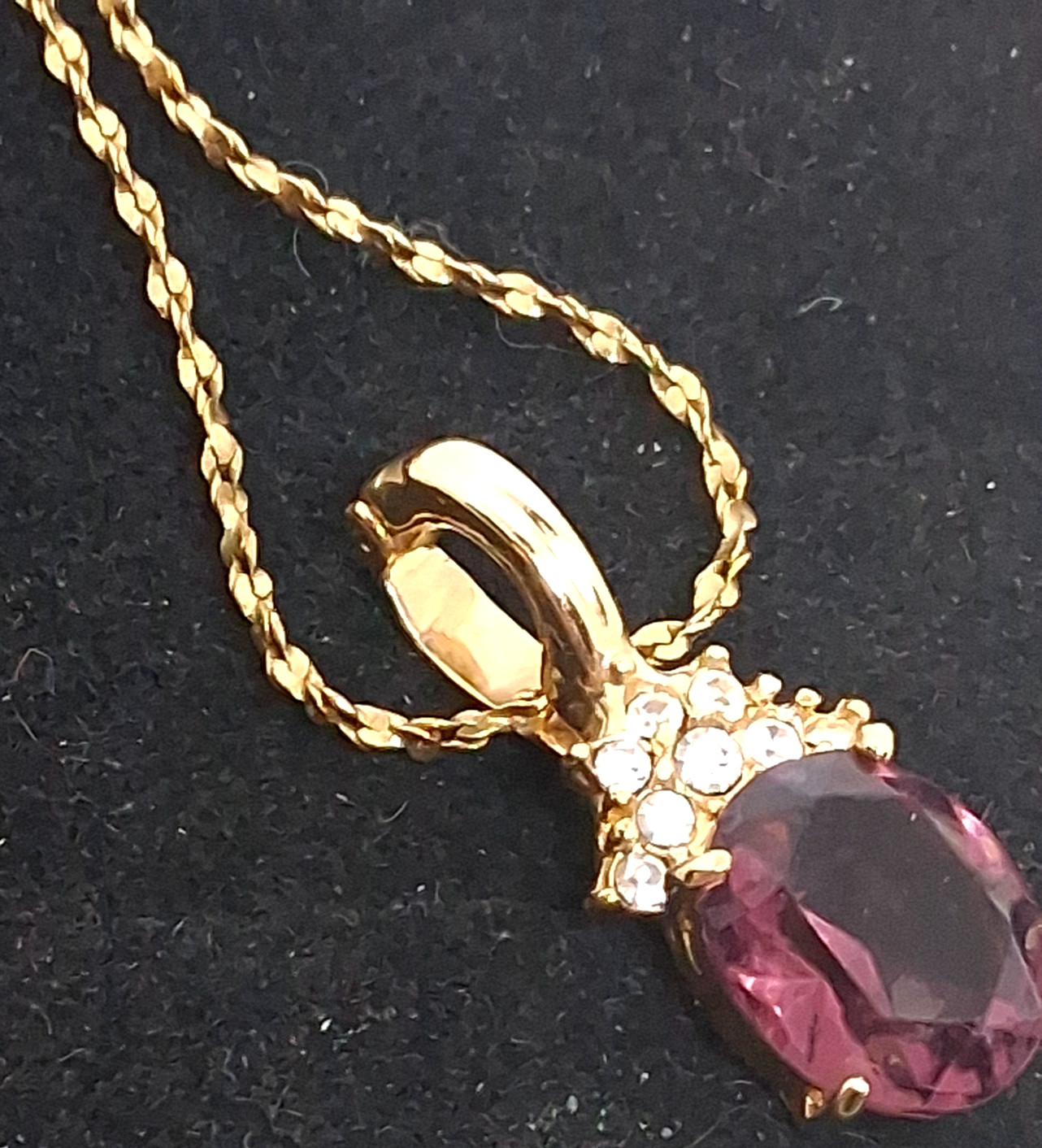 Vintage Roman Gold Tone Pendant w/ Purple & White Glass Stones 24″ Necklace