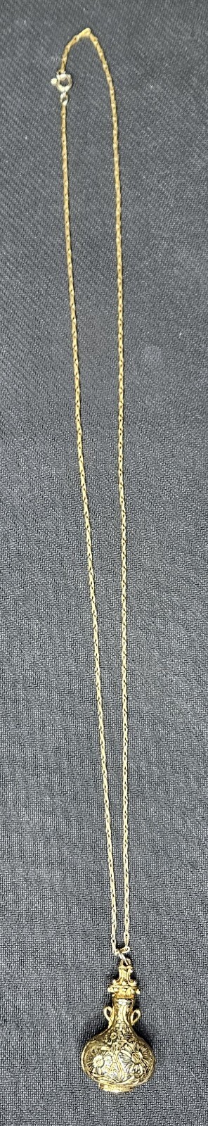 Vintage Brass Goldtone Ornate Flowers Vase Pendant Necklace with Chain 29″ GUC