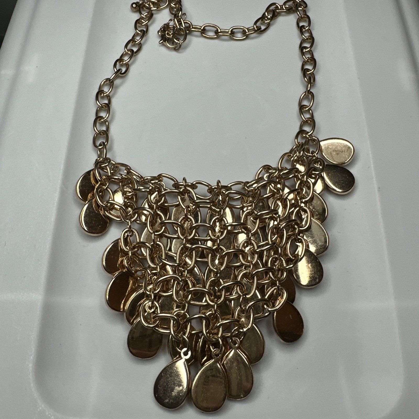 Bib Necklace Gold Tone Peach Chabochons 19 Inches 3in Extension Clean Eye Catch
