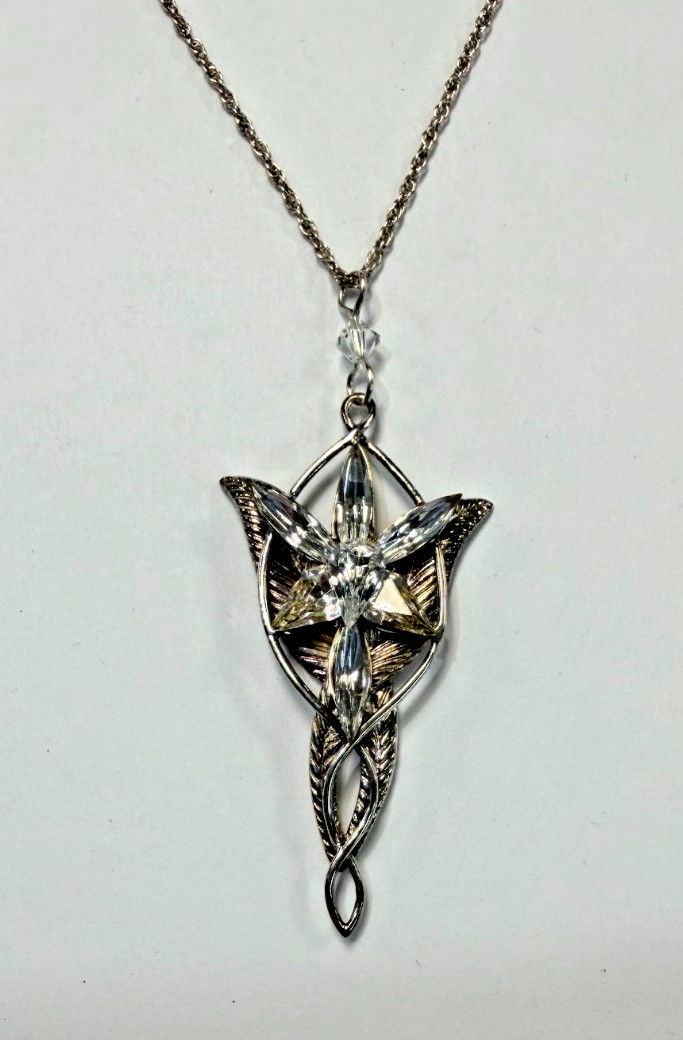 The Noble Collection Lord of the Rings Arwen Evenstar Pendant – Sterling Silver