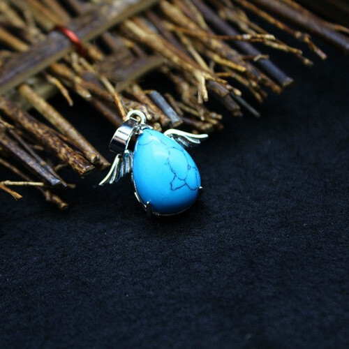 25*24mm Natural Stone Crystal Gemstone Angel Wing Pendant Unisex Adult Jewelry