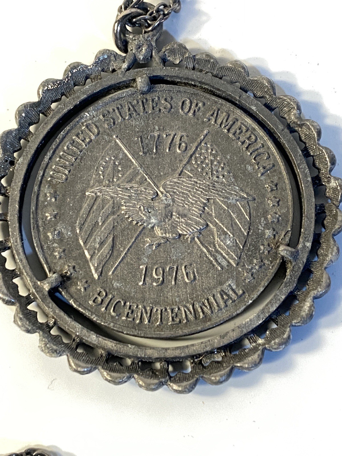 Liberty Bell Necklace Pewter Pendant 1776 – 1976 US Bicentennial Medallion