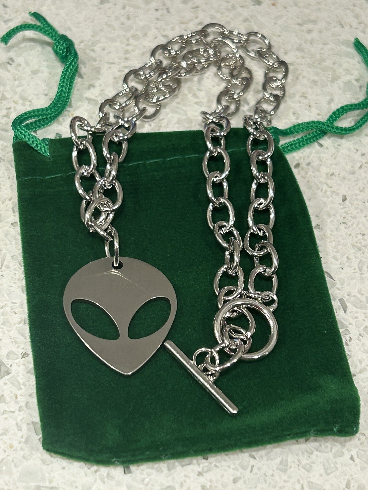 Aurora Jewelry Thick 18” Alloy Chain with Stainless Steel Alien Pendant