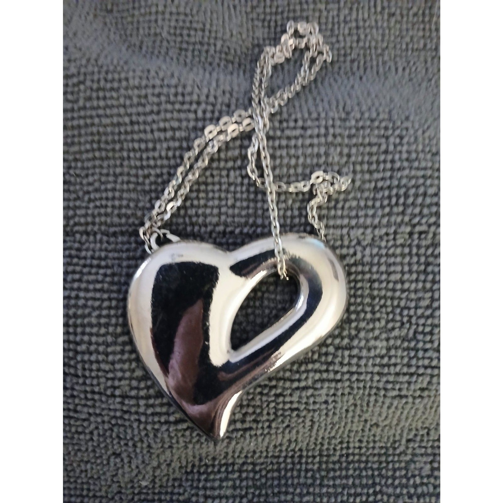 Large Silver Tone 2″ Abstract Open Heart Pendant Necklace Contemporary Modern