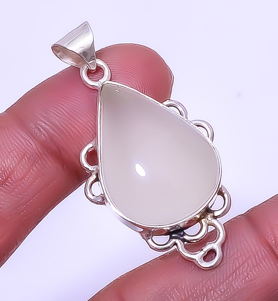 Natural Chalcedony – Brazil Gemstone 925 Silver Plated Pendant 1.76″ P1757-35