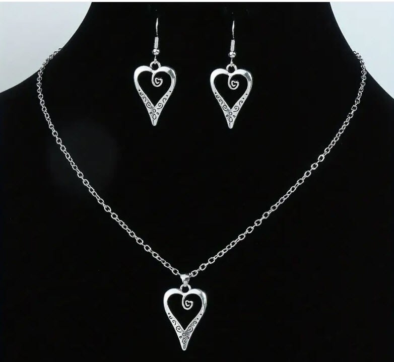 BRIGHTON BEACH Heart Earrings and Necklace Jewelry Set