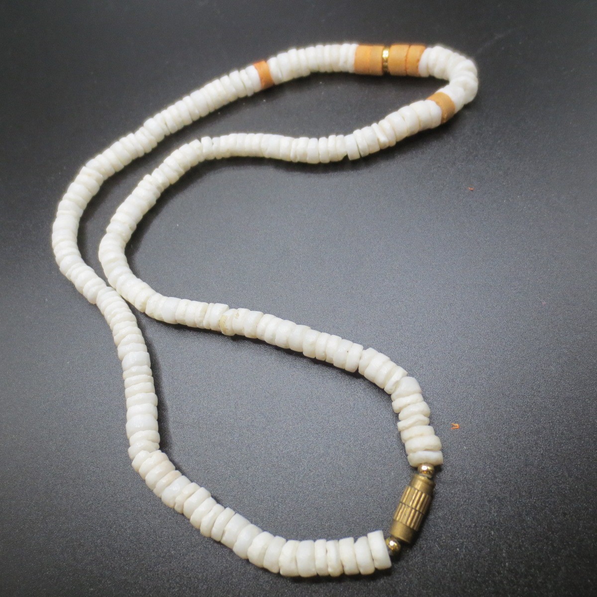 Vtg 1970s Authentic Puka Shell & Unknown Coral Bead Necklace Hawaii Surfer 17″