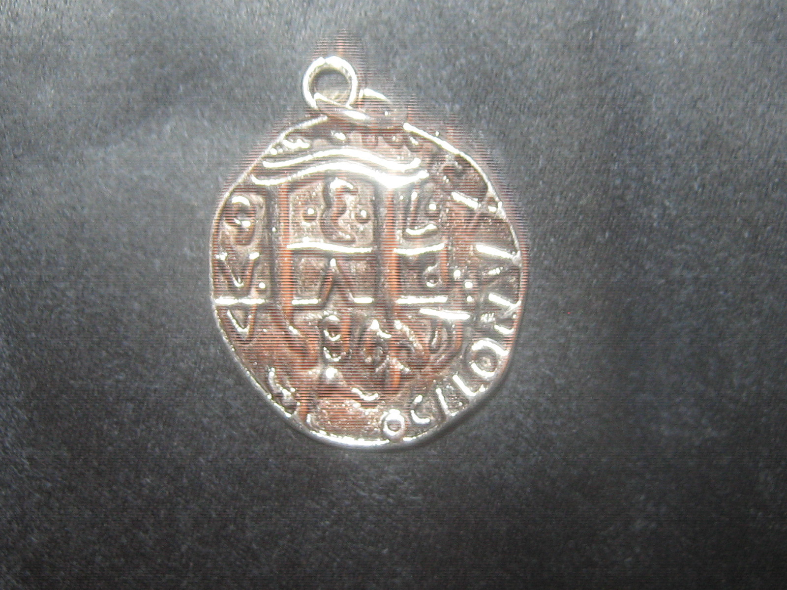 25MM Pewter Silver Tone Coin Pieces Of Eight Pirate Charm Pendant Necklace