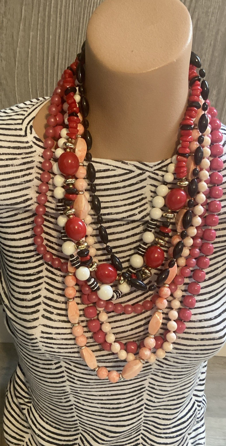 Lot/7 VTG Fashion Jewelry Beaded Necklaces-colors/length varies