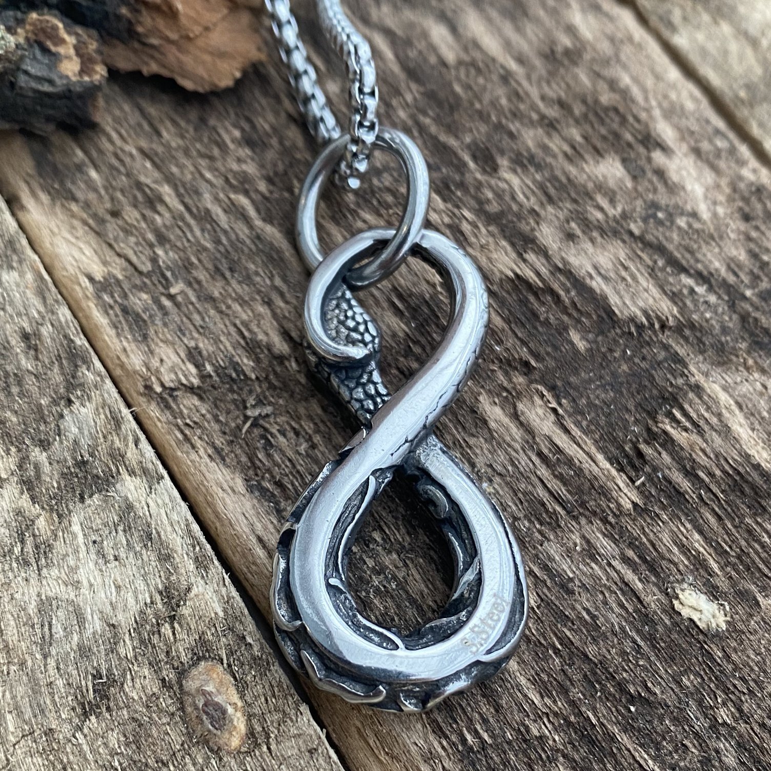 MENDEL Mens Womens Number 8 Snake Serpent Pendant Necklace Stainless Steel Chain
