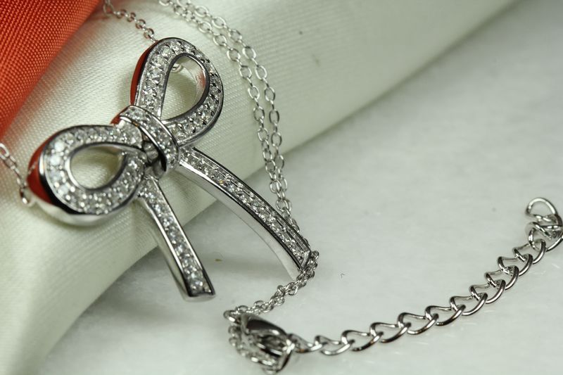 BEAUTIFUL STUNNING CZ ACCENTS LARGE BOW TIE STERLING SILVER 925 NECKLACE~BLC~WED
