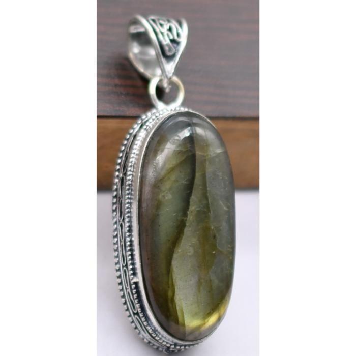 Labradorite Natural Gemstone Antique Silver Plated Pendant 2.5″ J665