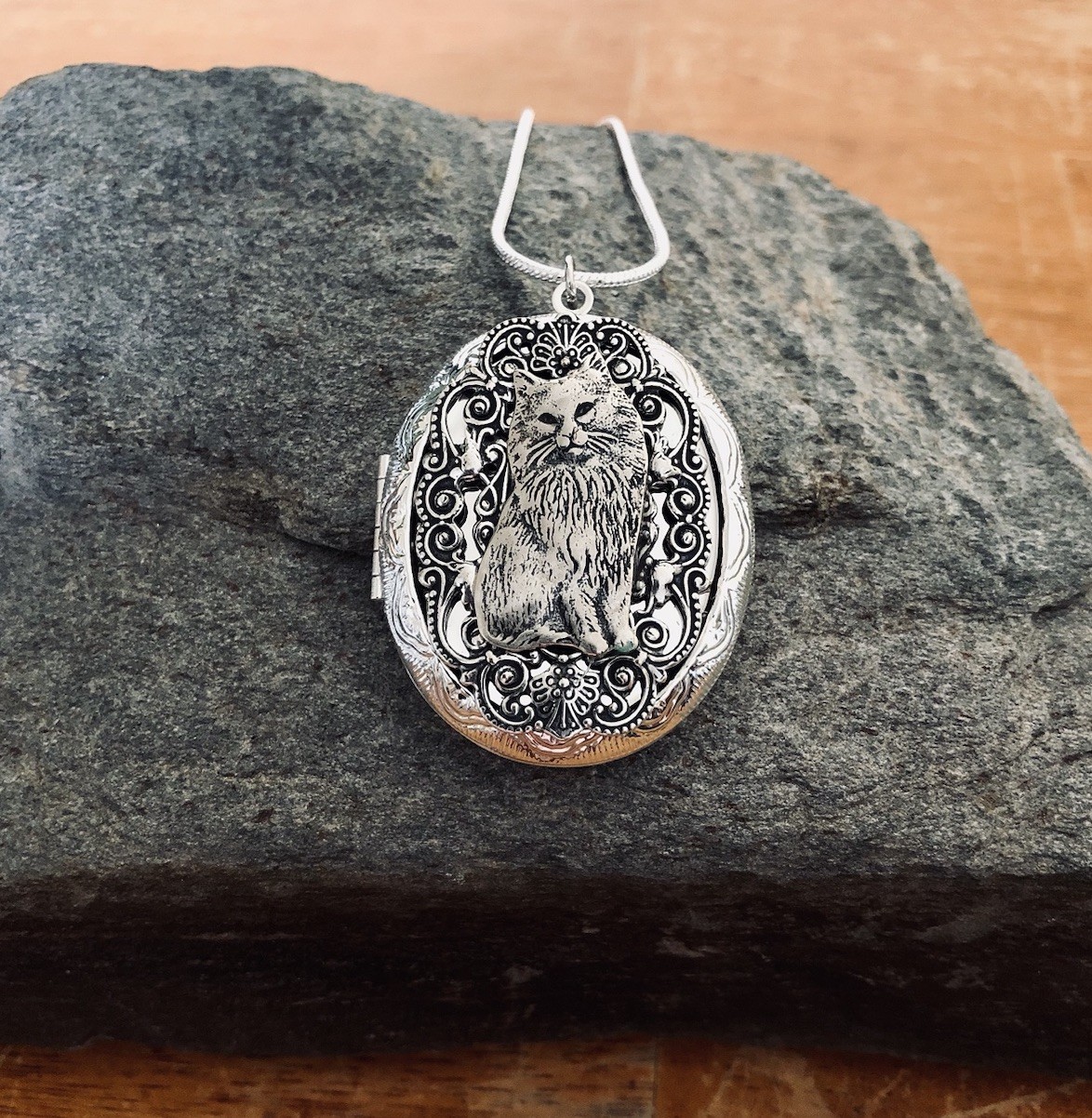 Cat Locket Necklace, Photo Memorial Ashes Pendant, 925 Sterling Silver Chain