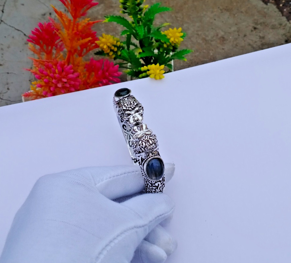 Natural Labradorite Stone Silver Bracelet 925 silver Bracelet, Handmade Jewelry