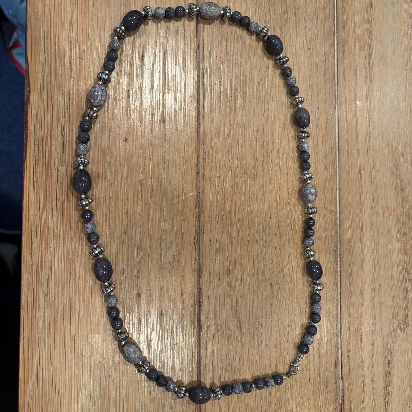 Black And Grey And Silver Colored Lightweight Costume Jewelry Necklace