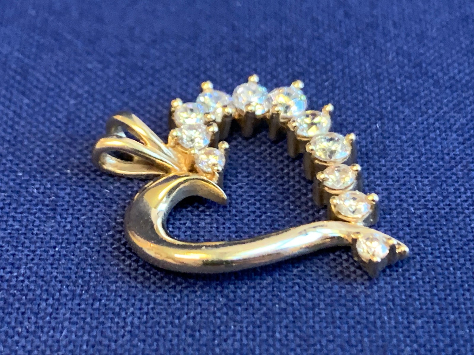 10K Yellow Gold Heart Pendant 1.87g Fine Jewelry Cubic Zirconia Charm *READ*