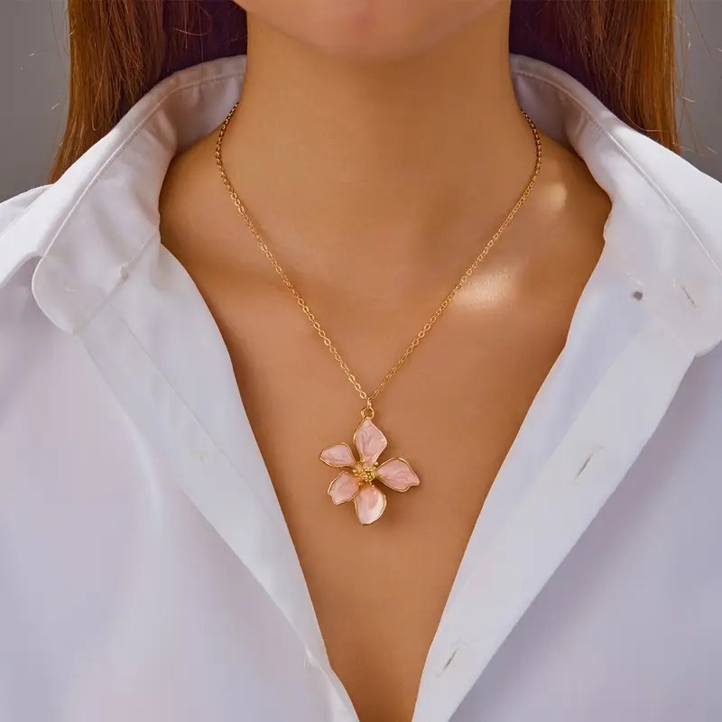 Pink Flower Pendant Necklace Women Fashion Floral Charm Jewelry Gift Cute