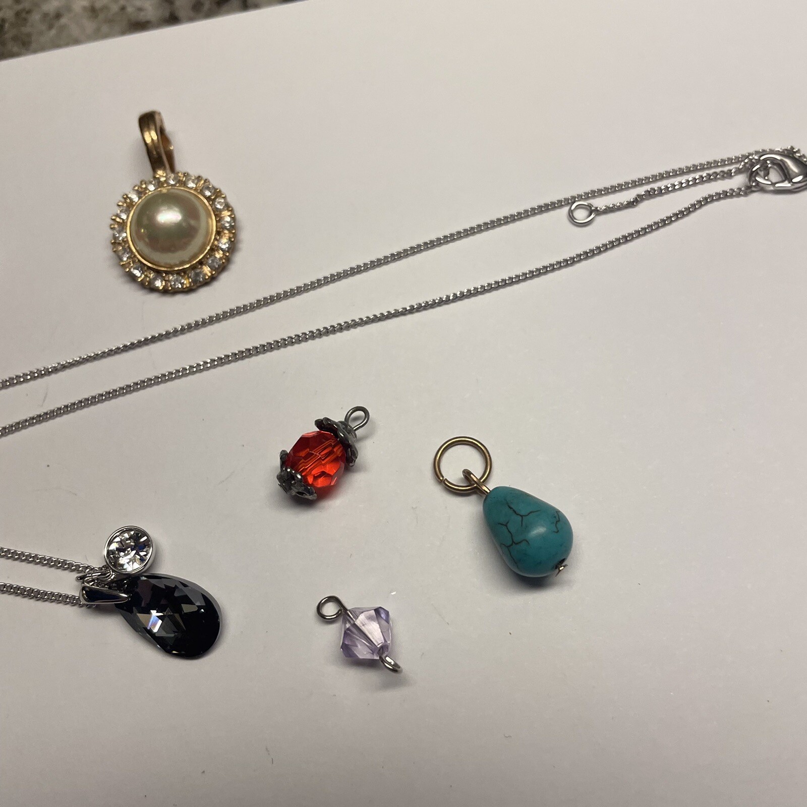 Lot Of 10 Vintage – Modern Jewelry Pendant Charms 1 Signed ROMAN