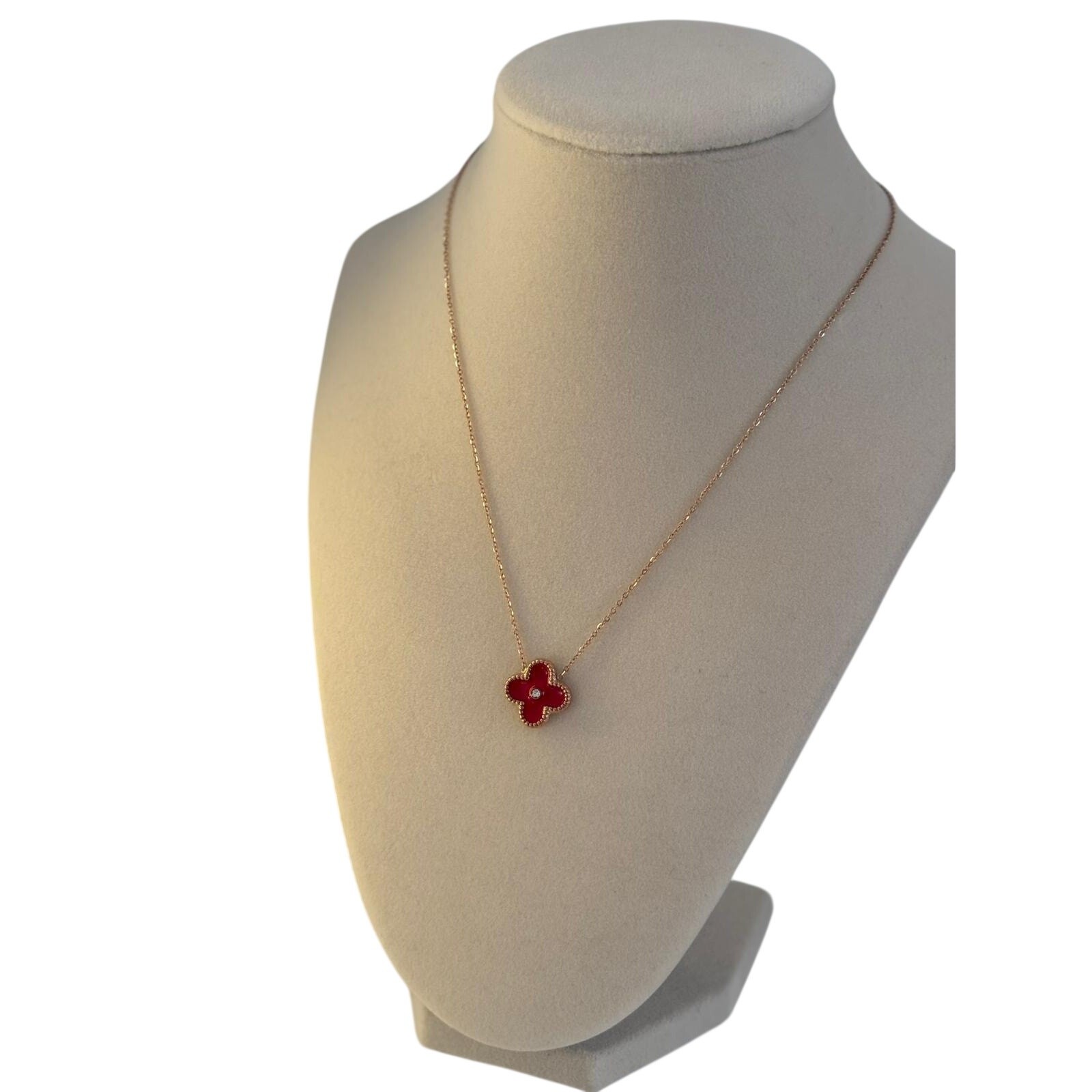 Red Clover Necklace Gold Stainless Steel Flower Pendant Minimalist Gift